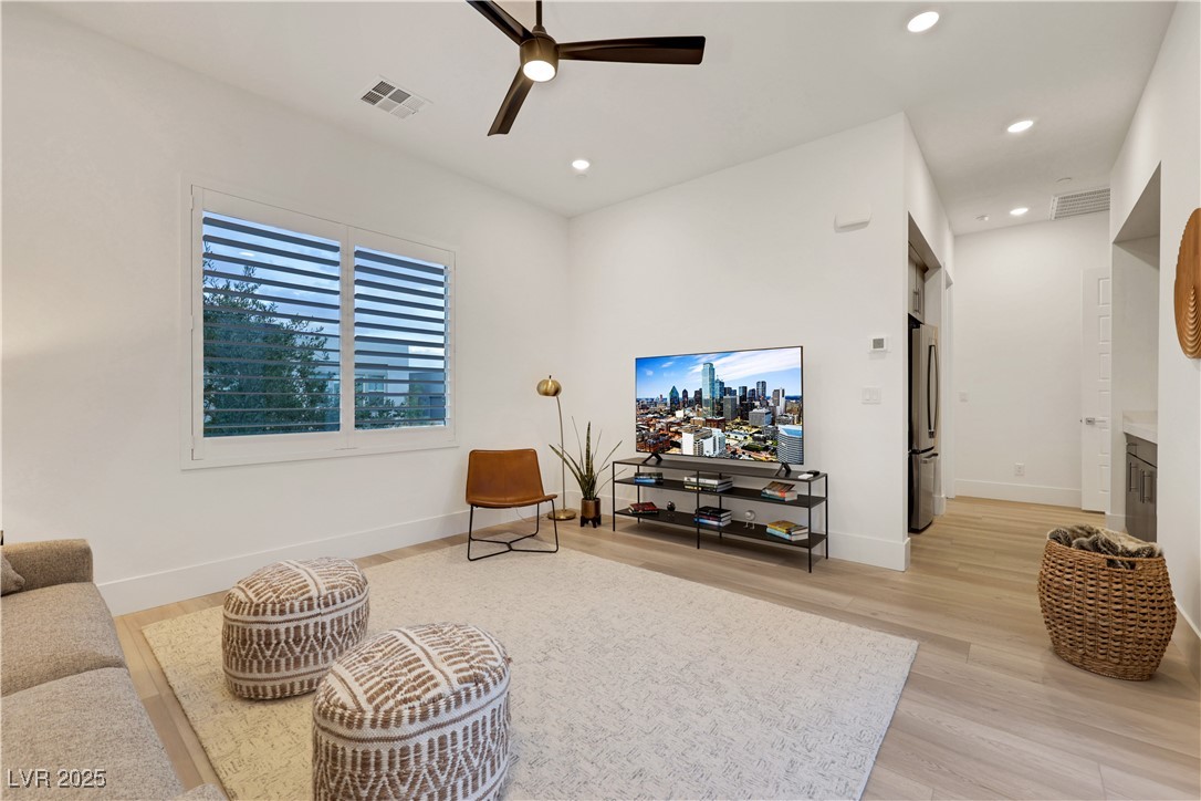 Las Vegas, Nevada 89138, United States, 4 Bedrooms Bedrooms, ,5 BathroomsBathrooms,Residential,Active,129463