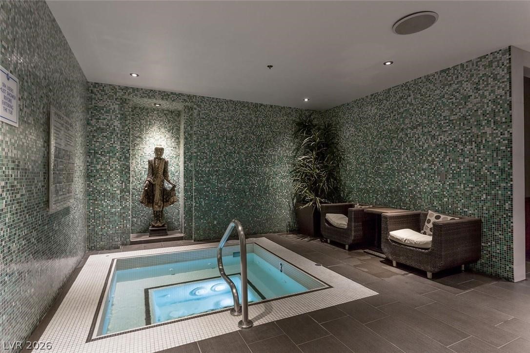 4525 Dean Martin Drive 2101