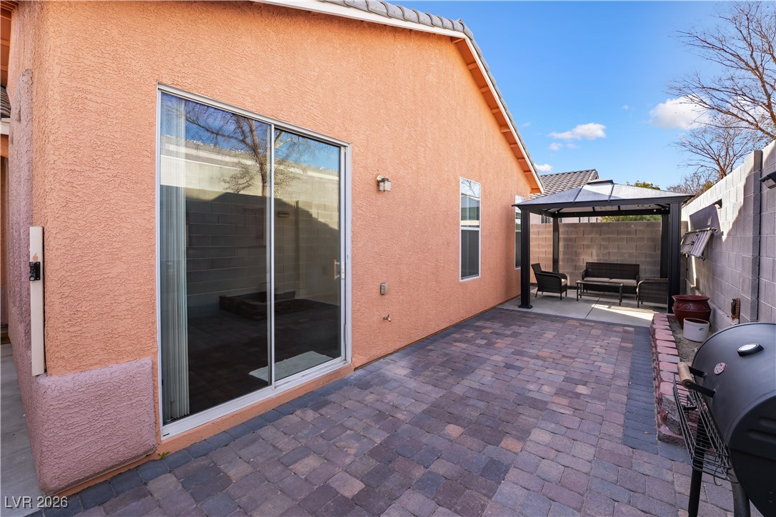 2528 Living Rock Street