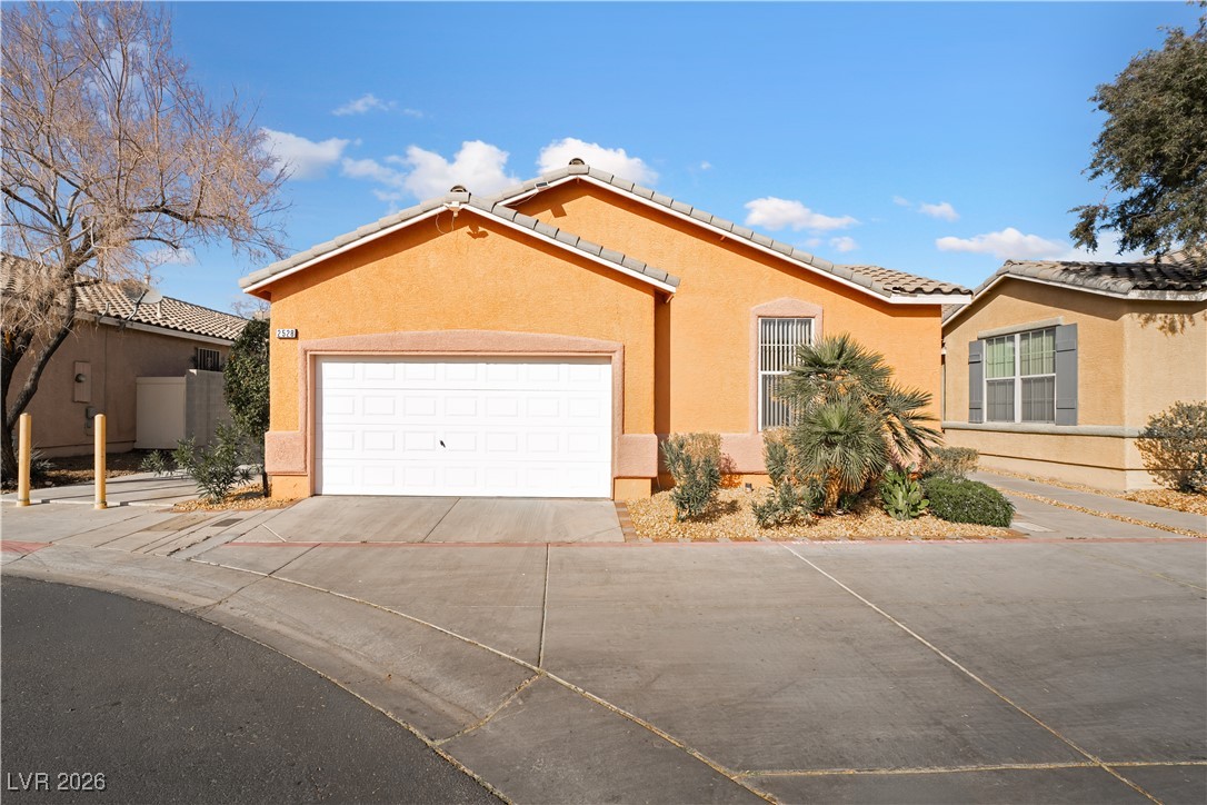 2528 Living Rock Street