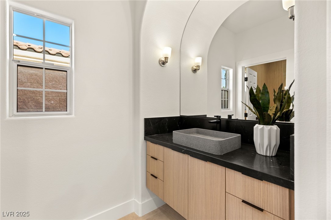 Las Vegas, Nevada 89141, United States, 4 Bedrooms Bedrooms, ,4 BathroomsBathrooms,Residential,Active,240284