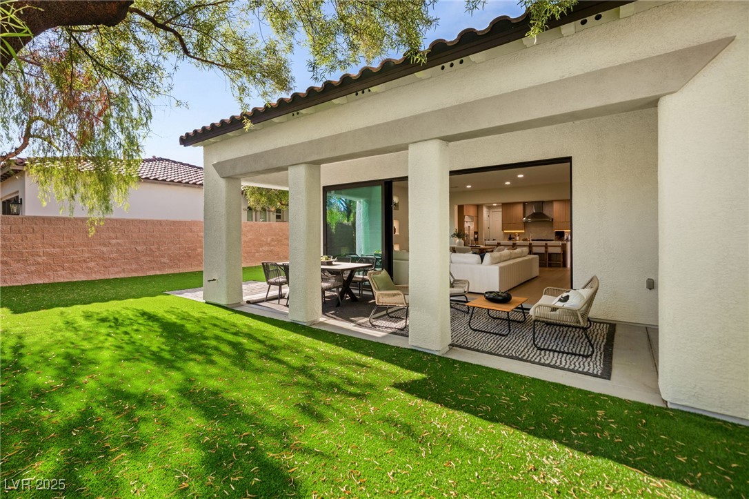 Las Vegas, Nevada 89141, United States, 4 Bedrooms Bedrooms, ,4 BathroomsBathrooms,Residential,Active,240284