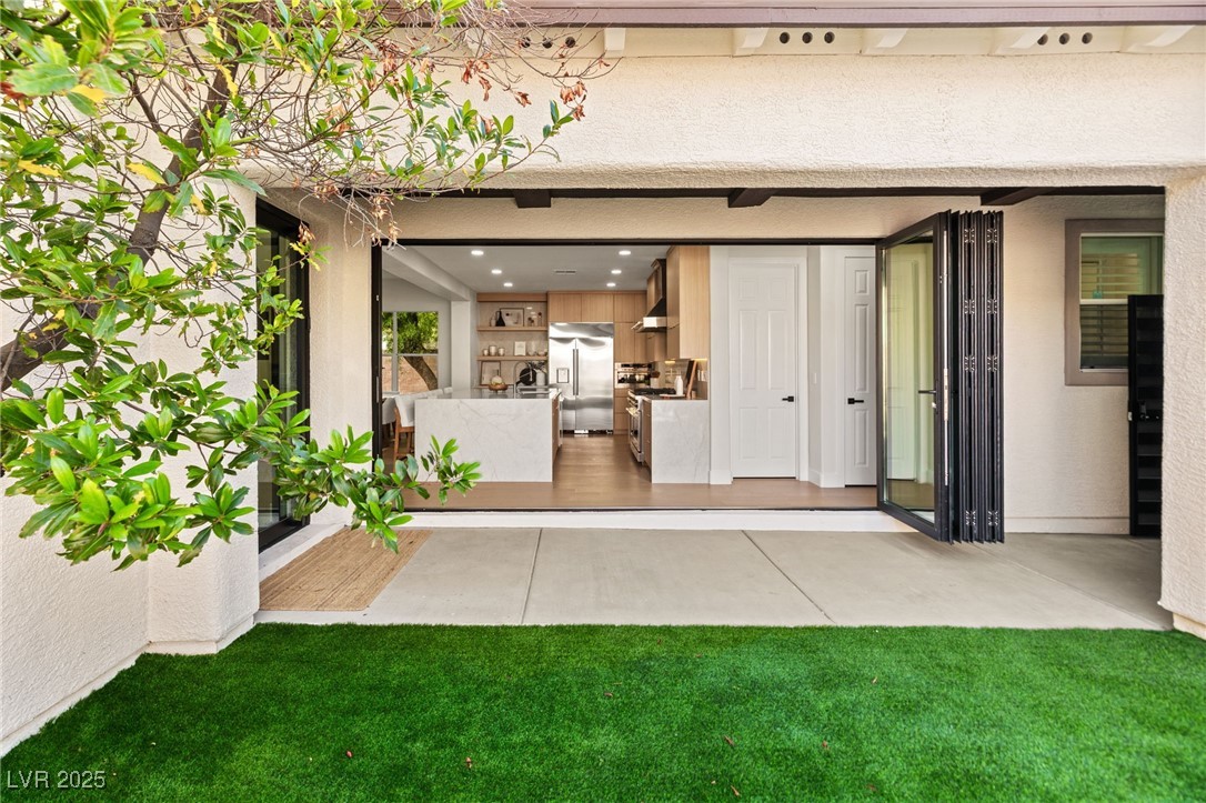 Las Vegas, Nevada 89141, United States, 4 Bedrooms Bedrooms, ,4 BathroomsBathrooms,Residential,Active,240284