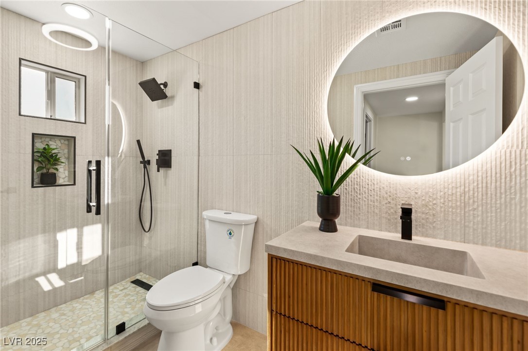 Las Vegas, Nevada 89141, United States, 4 Bedrooms Bedrooms, ,4 BathroomsBathrooms,Residential,Active,240284