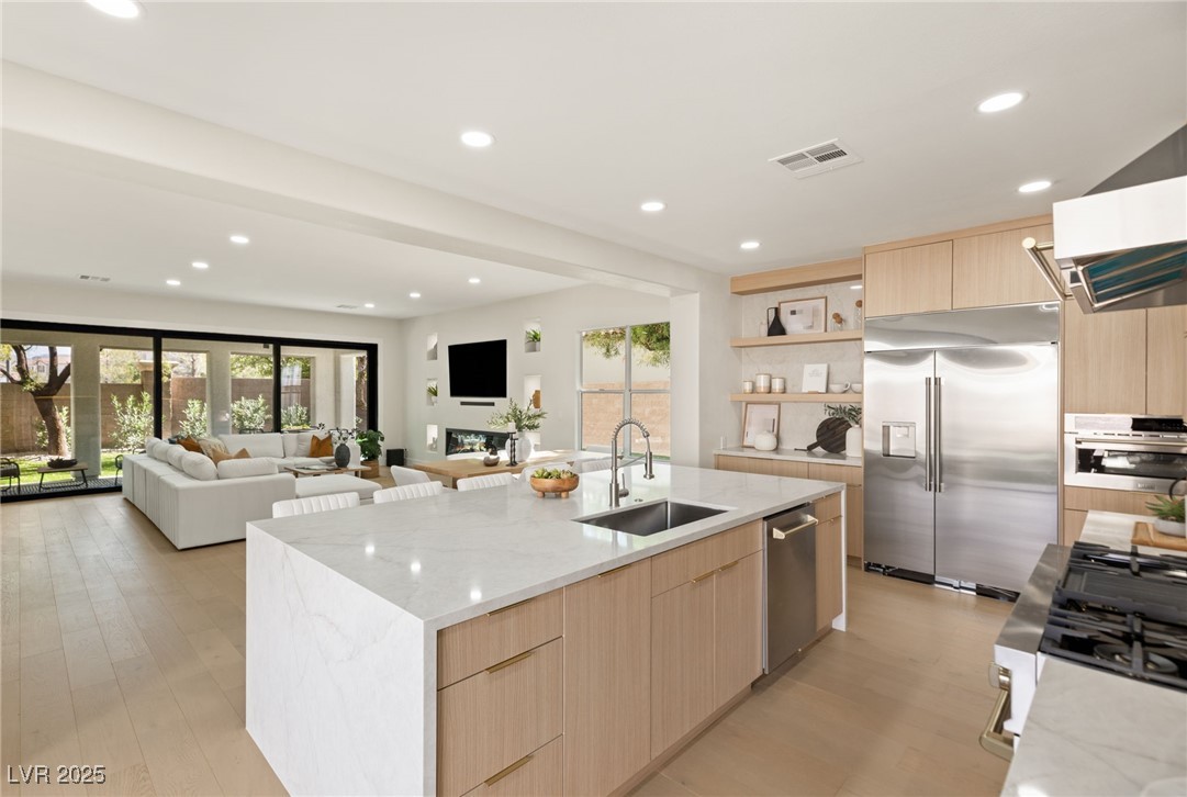 Las Vegas, Nevada 89141, United States, 4 Bedrooms Bedrooms, ,4 BathroomsBathrooms,Residential,Active,240284