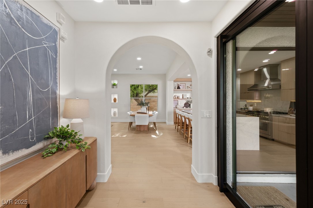 Properties 4 12024 Whitehills Street