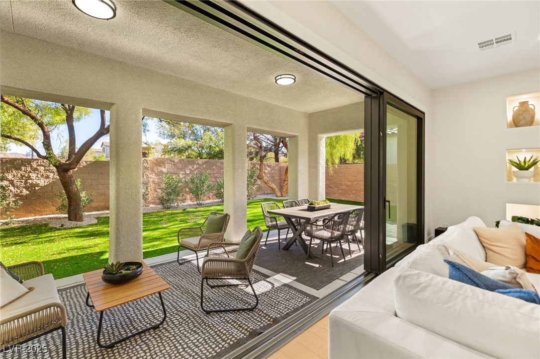 Las Vegas, Nevada 89141, United States, 4 Bedrooms Bedrooms, ,4 BathroomsBathrooms,Residential,Active,240284