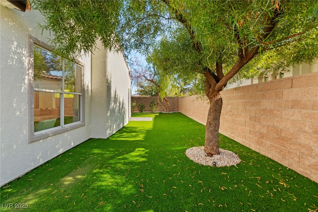 Las Vegas, Nevada 89141, United States, 4 Bedrooms Bedrooms, ,4 BathroomsBathrooms,Residential,Active,240284