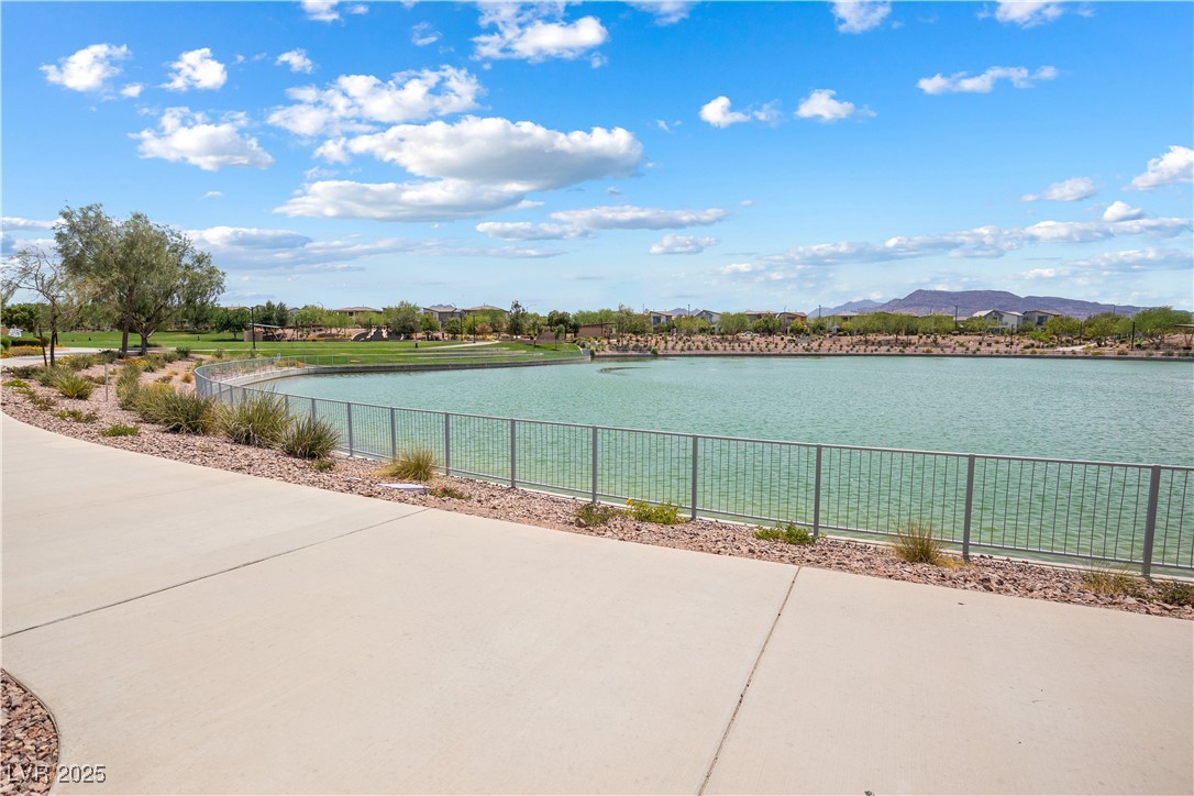 Henderson, Nevada 89015, United States, 3 Bedrooms Bedrooms, ,2 BathroomsBathrooms,Residential,Active,178761