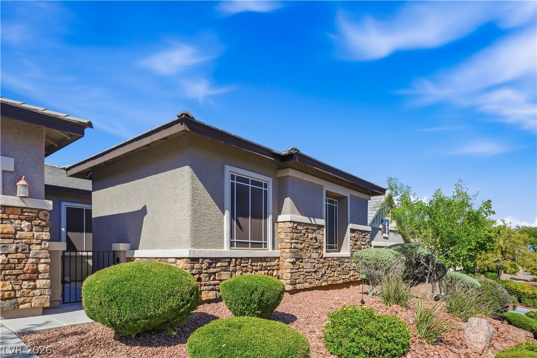 10310 Oak Terrace Avenue