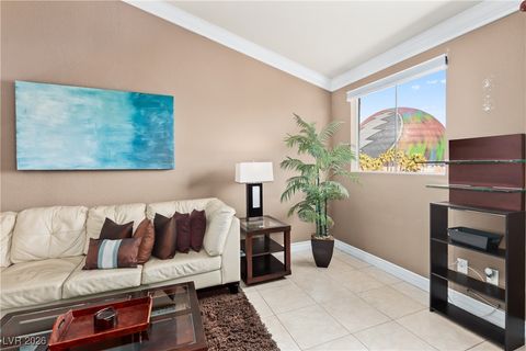 Photo of 210 E Flamingo Road #425, Las Vegas, NV 89169 (MLS # 2747872)