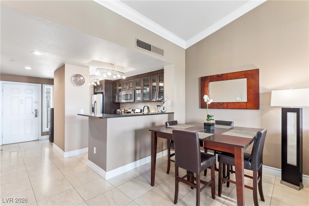 210 E Flamingo Road 425