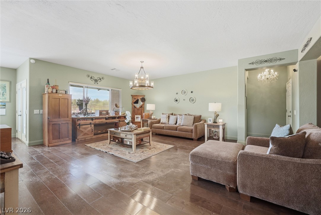 3895 Galiceno Drive