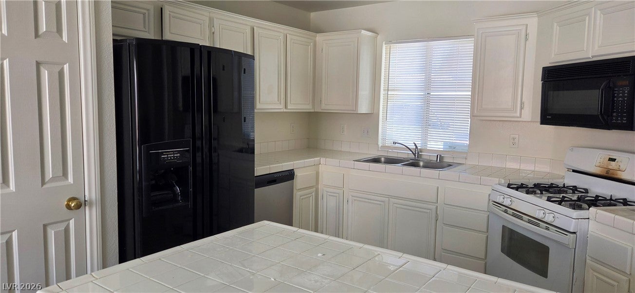 1452 Padbury Court 102
