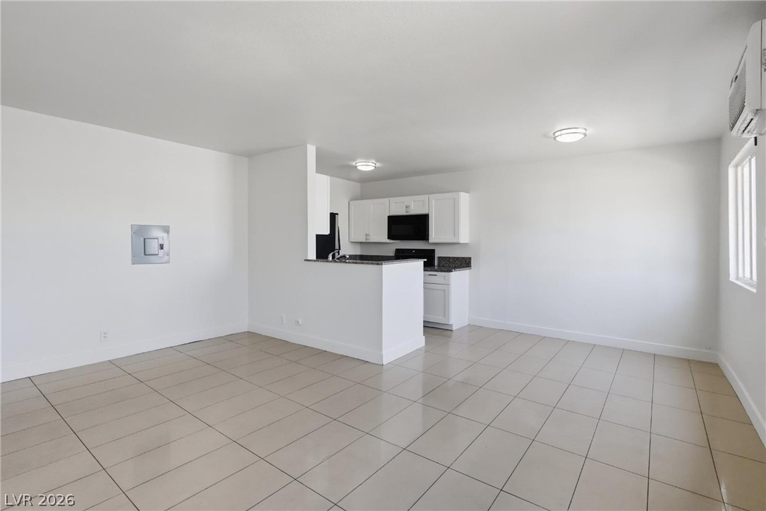 180 W New York Avenue 4
