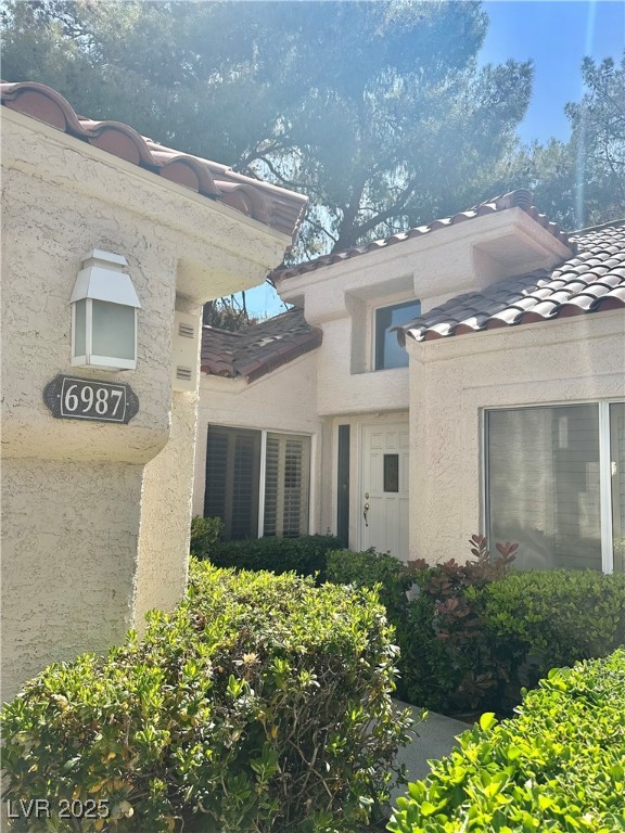 6987 Emerald Springs Lane