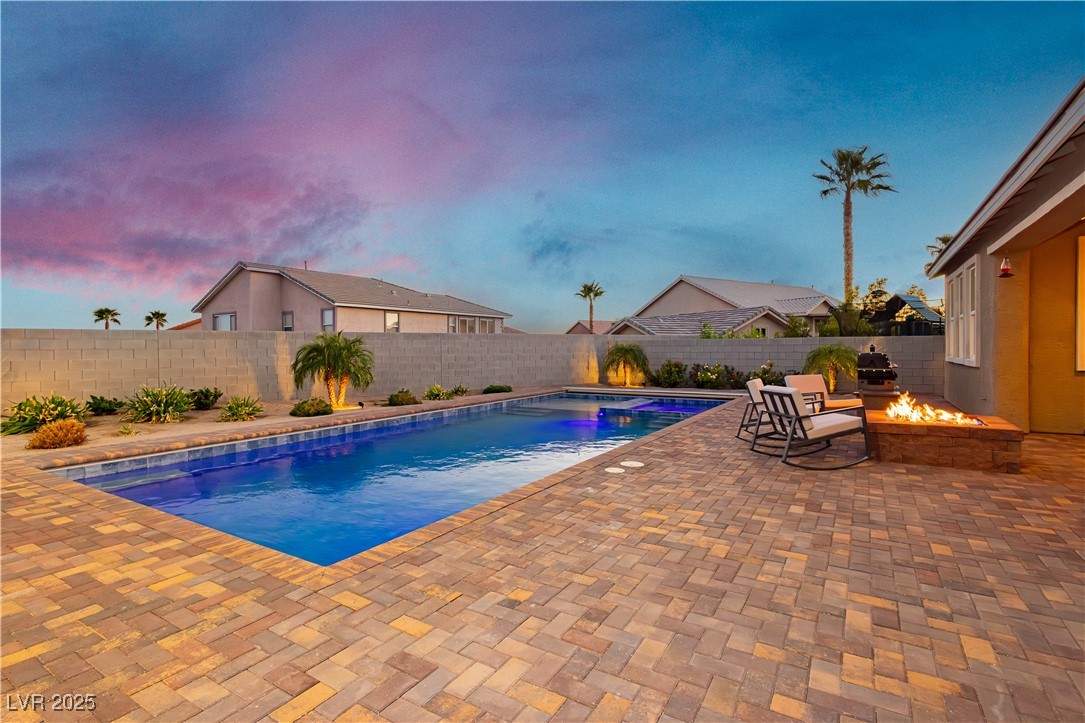 1437 Cattail Falls Street