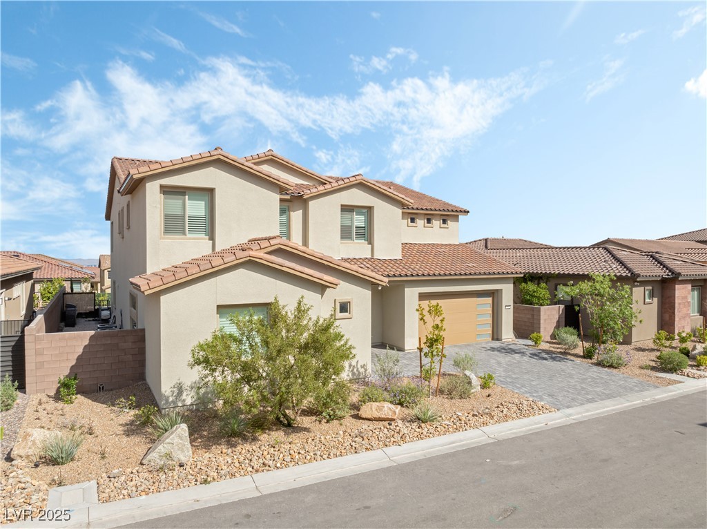 212 Harris Peak Street