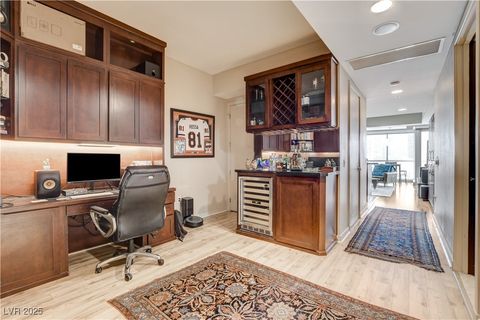 4525 Dean Martin Drive 905 Las Vegas NV 89103