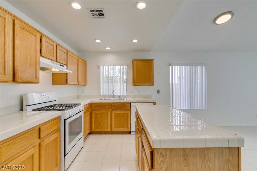 1920 Sondrio Drive