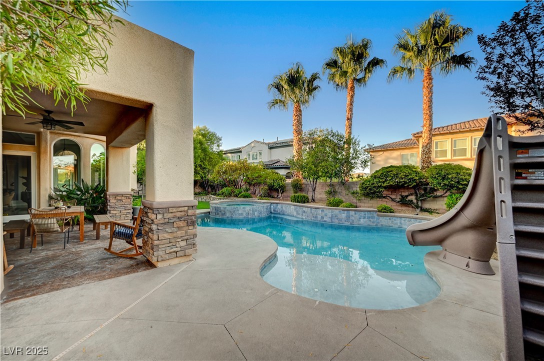 Properties 4 712 Tandoori Lane