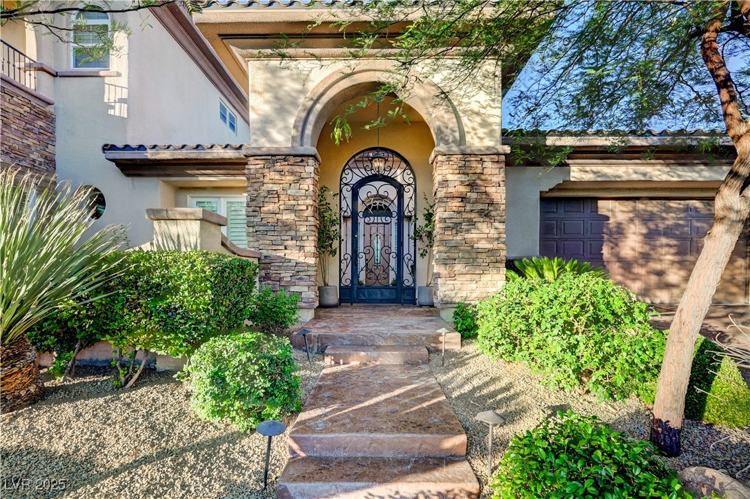Properties 2 712 Tandoori Lane
