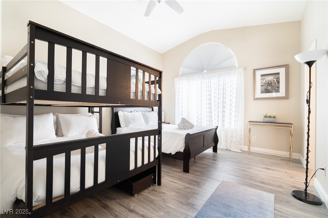 Las Vegas, Nevada 89119, United States, 2 Bedrooms Bedrooms, ,2 BathroomsBathrooms,Residential,Active,180051