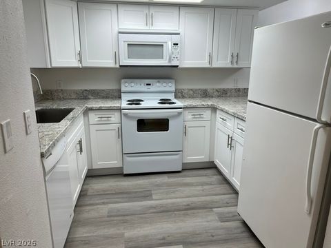 Condo For Sale - 3823 S Maryland Parkway #P4<br/> Las Vegas, NV 89119