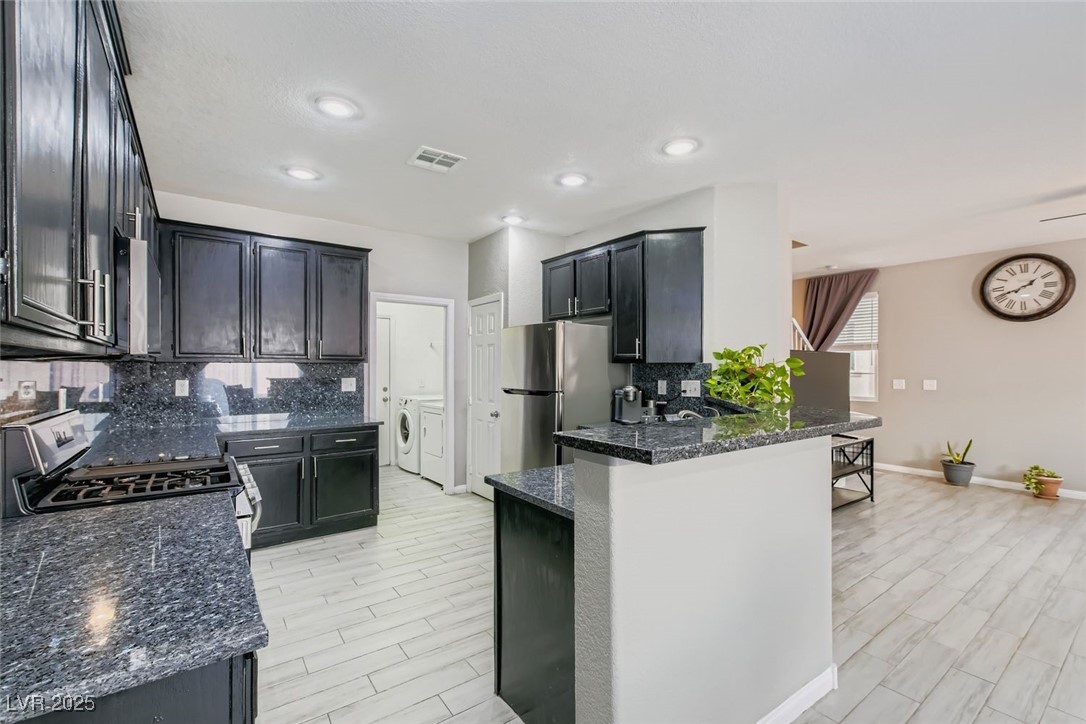 9112 Canoga Canyon Court 103