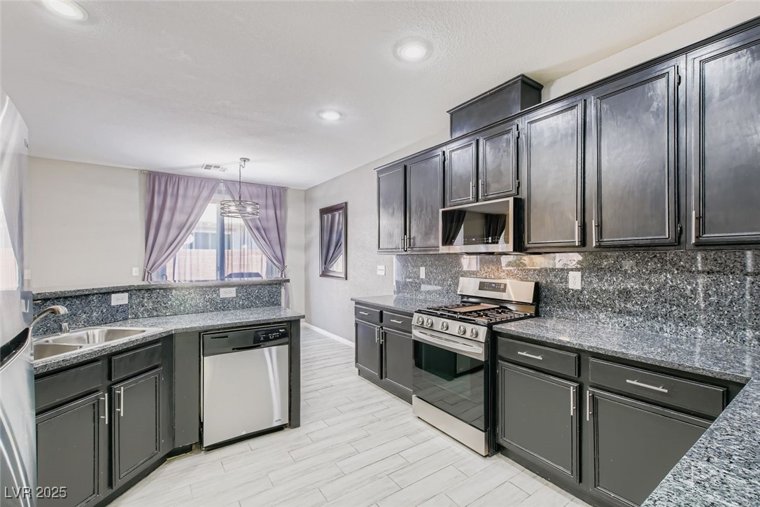 9112 Canoga Canyon Court 103