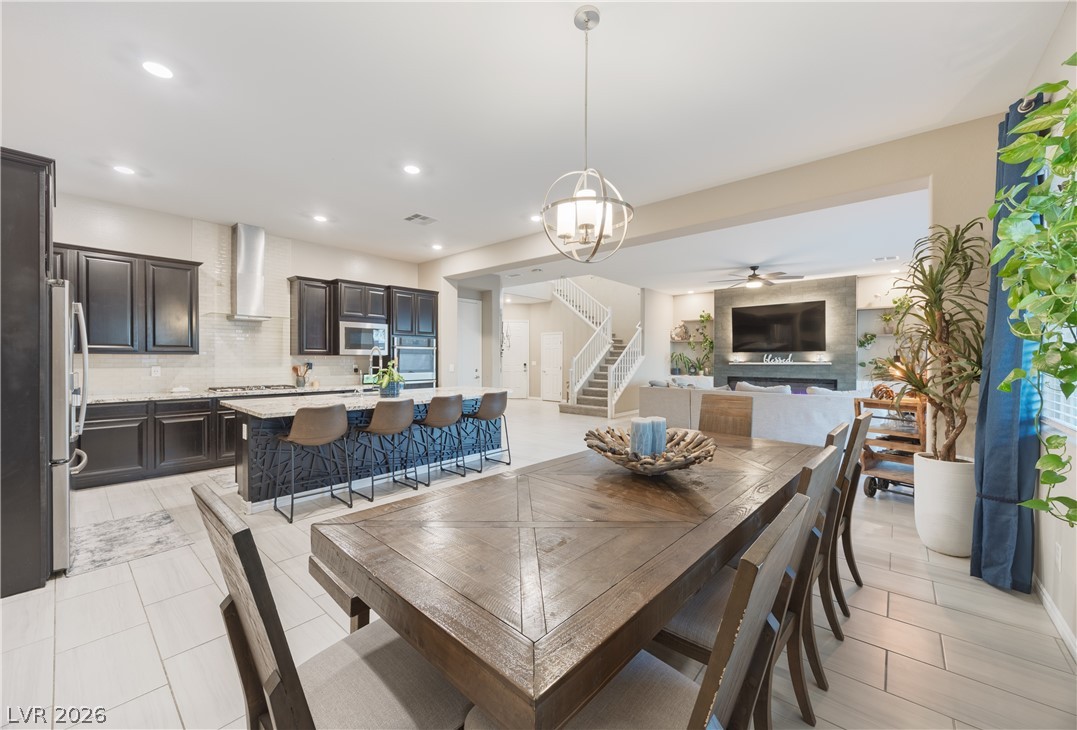 9918 Mountain Foothills Avenue