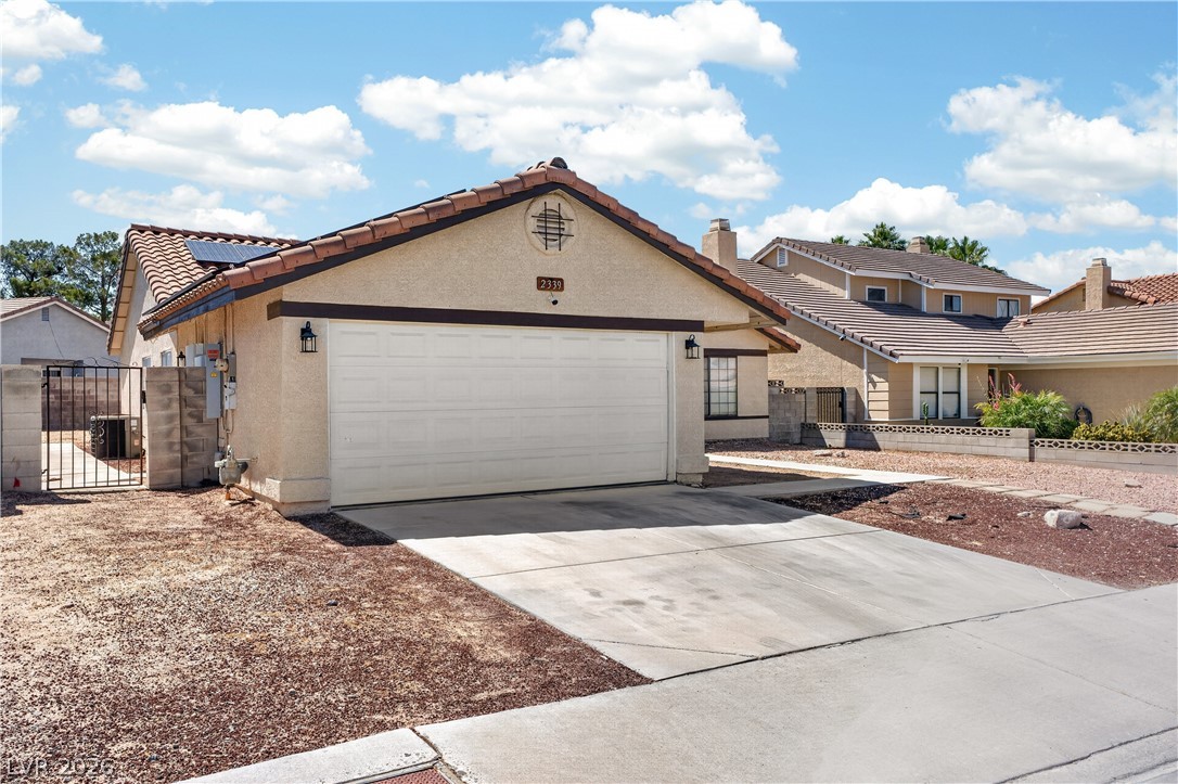 2339 Lone Pine Street