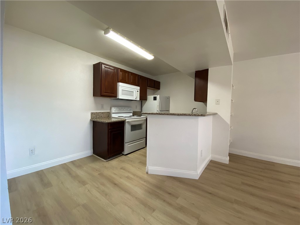 5174 S Jones Boulevard 207