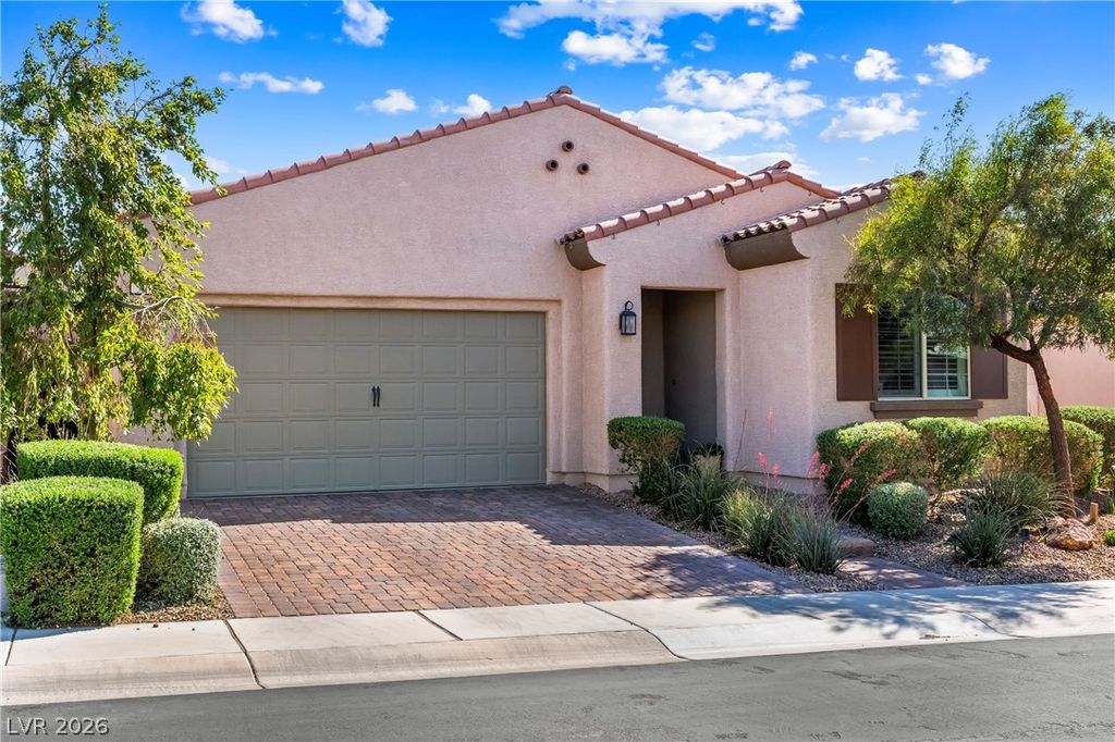 Photo of 517 Sterling Falls Avenue, Henderson, NV 89011 (MLS # 2774892)