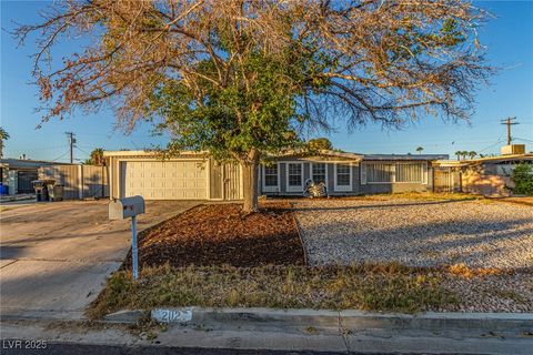 Photo of 2112 Bonnie Brae Avenue, Las Vegas, NV 89102 (MLS # 2730680)
