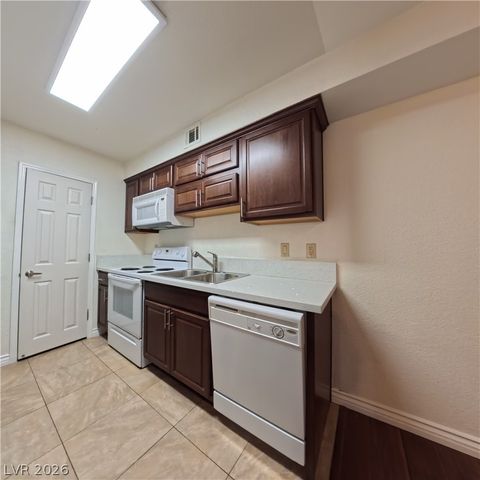 Condo For Sale - 2606 S Durango Drive #134<br/> Las Vegas, NV 89117