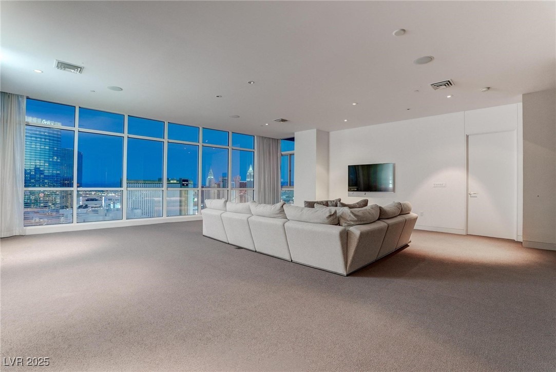 4575 Dean Martin Drive 2607