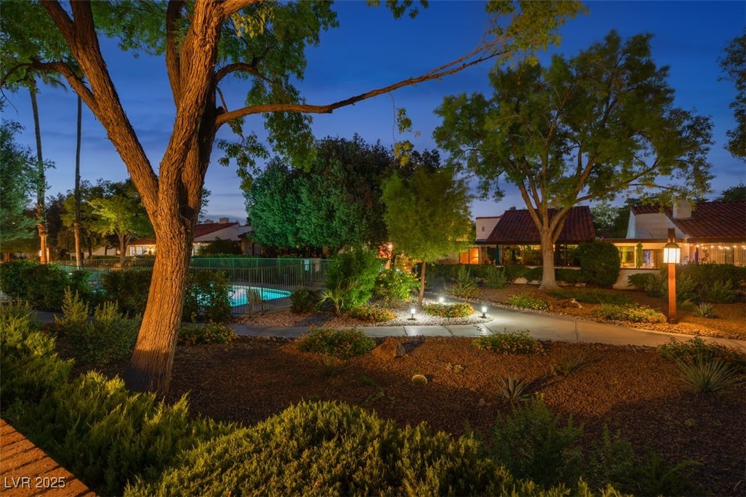 Las Vegas, Nevada 89121, United States, 2 Bedrooms Bedrooms, ,2 BathroomsBathrooms,Residential,Active,223959