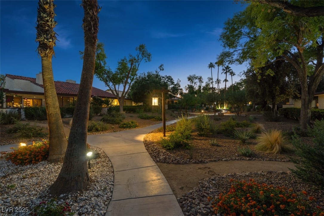 Las Vegas, Nevada 89121, United States, 2 Bedrooms Bedrooms, ,2 BathroomsBathrooms,Residential,Active,223959