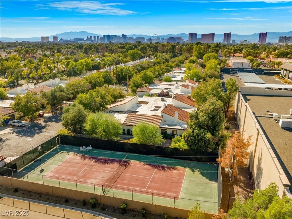 Las Vegas, Nevada 89121, United States, 2 Bedrooms Bedrooms, ,2 BathroomsBathrooms,Residential,Active,223959