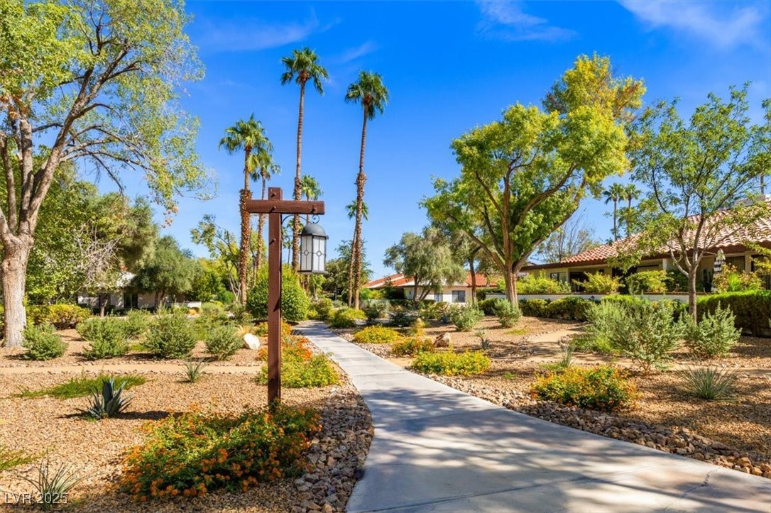 Las Vegas, Nevada 89121, United States, 2 Bedrooms Bedrooms, ,2 BathroomsBathrooms,Residential,Active,223959