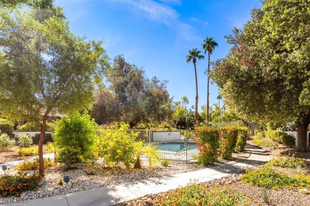 Las Vegas, Nevada 89121, United States, 2 Bedrooms Bedrooms, ,2 BathroomsBathrooms,Residential,Active,223959