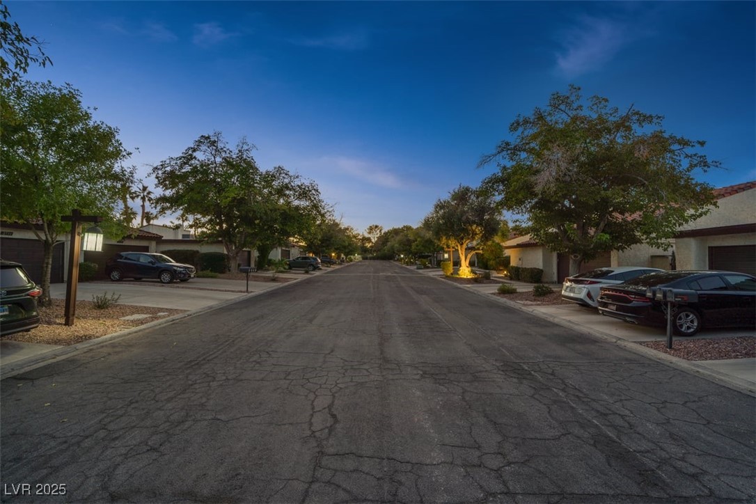 Las Vegas, Nevada 89121, United States, 2 Bedrooms Bedrooms, ,2 BathroomsBathrooms,Residential,Active,223959