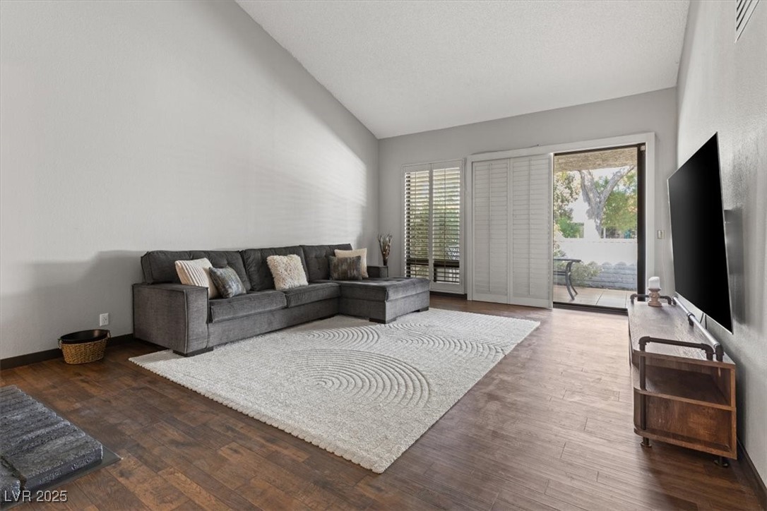 Las Vegas, Nevada 89121, United States, 2 Bedrooms Bedrooms, ,2 BathroomsBathrooms,Residential,Active,223959