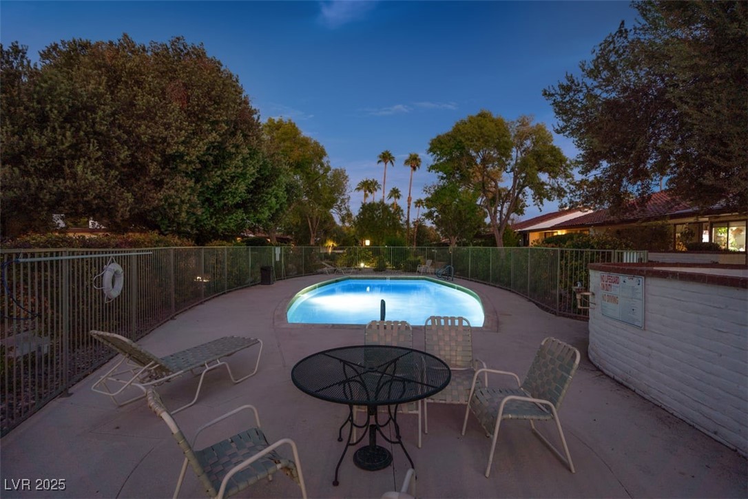 Las Vegas, Nevada 89121, United States, 2 Bedrooms Bedrooms, ,2 BathroomsBathrooms,Residential,Active,223959