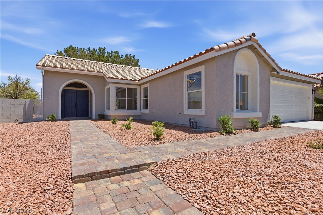 6134 Evening View Street