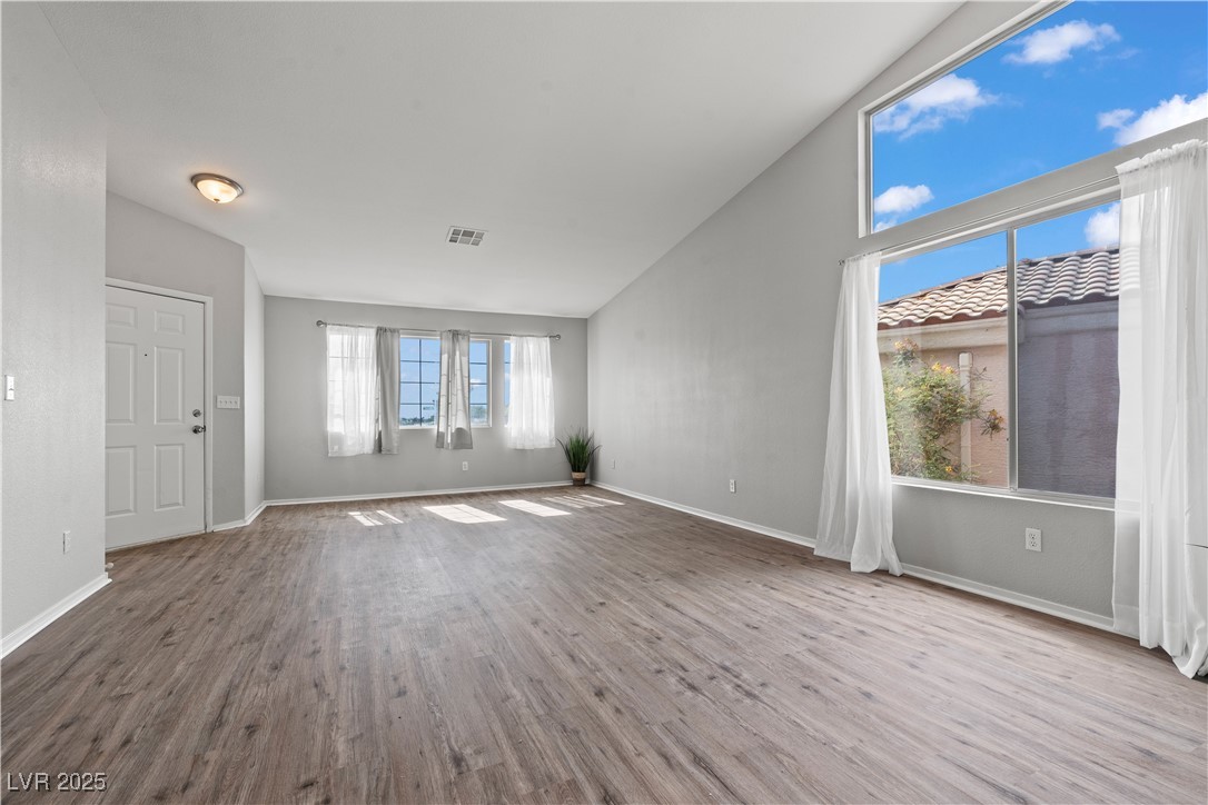 556 Decidedly Street, Henderson, Nevada image 11