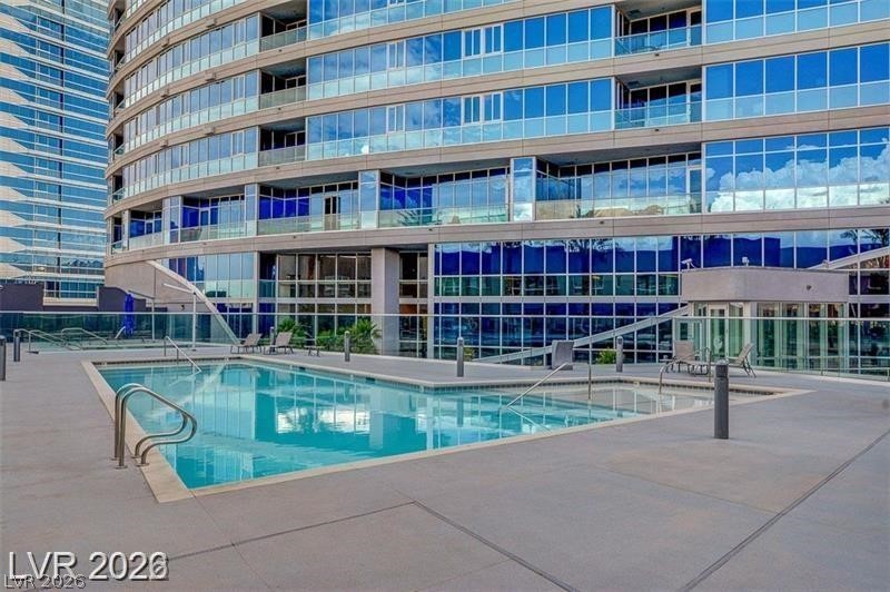 4575 DEAN MARTIN Drive 1011