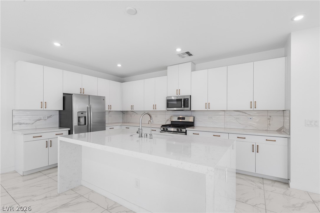 6138 Rock Arch Court