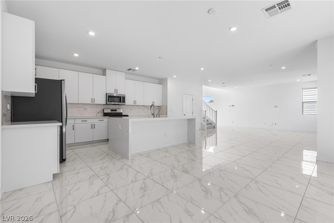 6138 Rock Arch Court